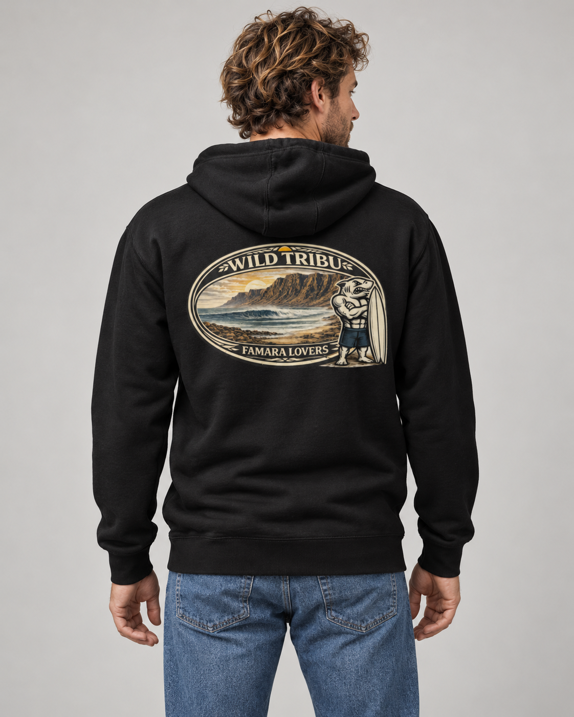 Famara Lovers hoodie — fotografía de catálogo, vista trasera sobre modelo