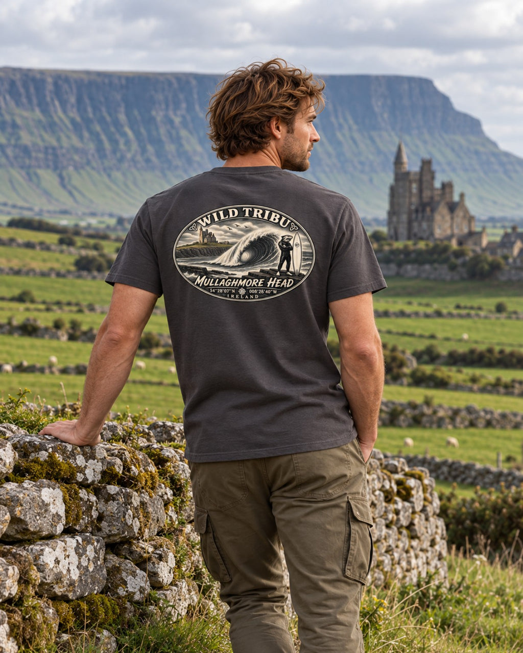 Camiseta Mullaghmore Head Legendary Waves, detalle de la gráfica de espalda